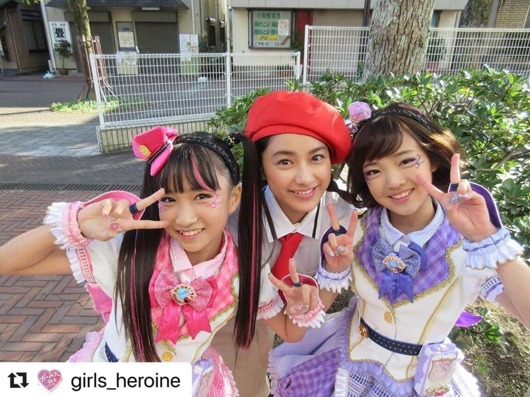 Girls²さんのインスタグラム写真 - (Girls²Instagram)「#Repost @girls_heroine with @make_repost ・・・ ‪【オフショット】8/2(日)放送の #ラブパトリーナ 第2話から！‬ ‪ラブパトピンク・ツバサ( #渡辺未優 )とラブパトパープル・サライ( #山口莉愛 )で、パティシエ・甘海ほのか( #平祐奈 )を囲んで、仲良しショット💗‬ ・ ‪lovepatrina.jp‬ ・ ‪#ラブパト‬ ‪#ガールズ戦士‬ ‪#特撮‬」8月6日 11時19分 - girls2_official