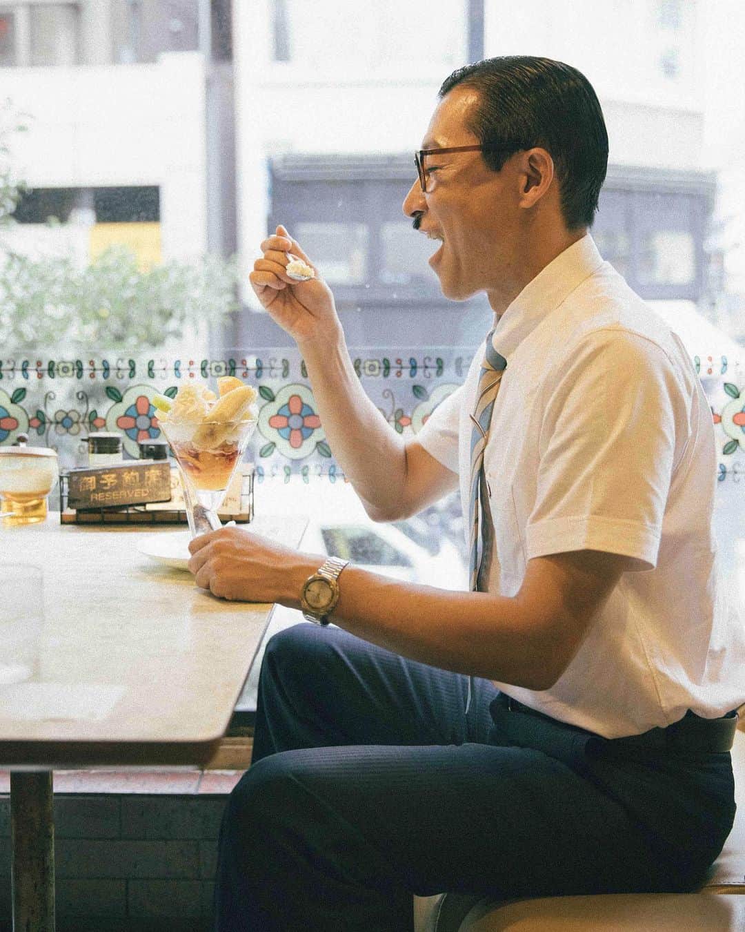 岩井ジョニ男のグルメインスタ
