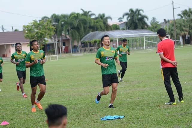 渡邉将基のインスタグラム：「Focus on myself more  RUN RUN RUN🇲🇾💪  #kotabharu #kelantan #kelantanfa #trw #trwcc #kelantanunited #mfl #football2020 #football #enjoyfootball #malaysia #malaysiafootball」