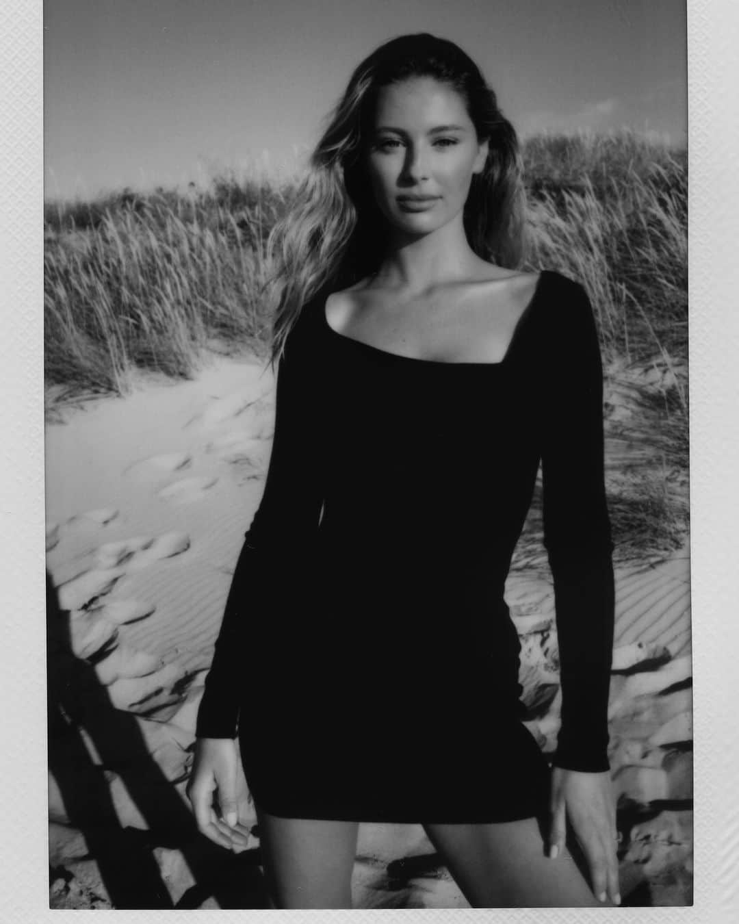 Mathilde Goehlerのインスタグラム：「@themisspopo 🖤」