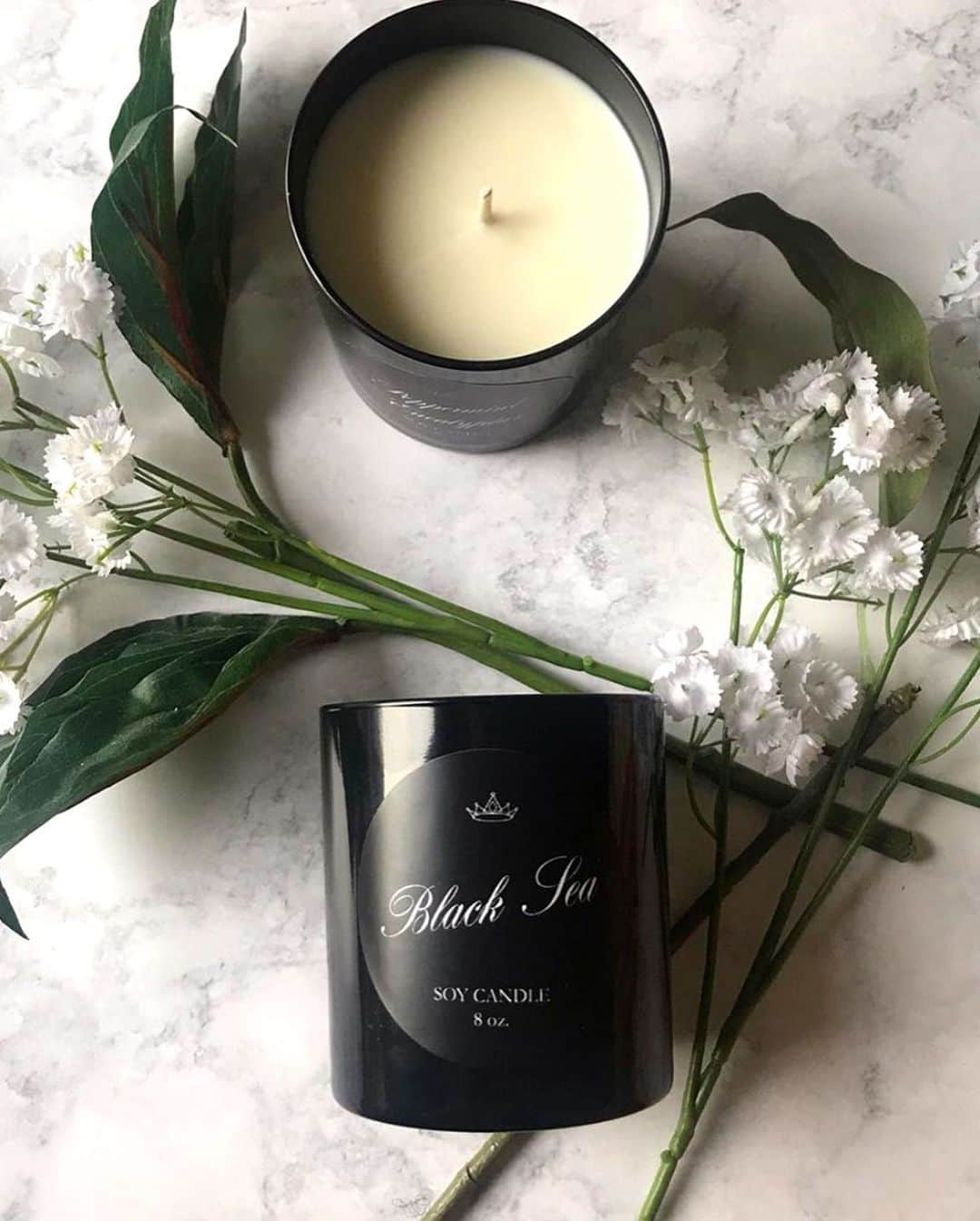 ジョジー・マランさんのインスタグラム写真 - (ジョジー・マランInstagram)「Kicking off our Woman Crush Wednesday today, @sydneysnoble of Noble Candle Co. (@thenoblebrand) is taking over our stories and sharing her journey and her daily routine!  This August, we have an incredible lineup of amazing women we're shouting out to and sharing our platform with every Wednesday for #WCW. This is part of our ongoing and conscious commitment to be a better ally by featuring kick-ass Black female leaders, entrepreneurs, and business owners. Stay tuned for more details from us and get ready to cheer on our awesome female friends 👏🏻👏🏼👏🏽👏🏾👏🏿  #wcw」8月6日 2時42分 - josiemaran