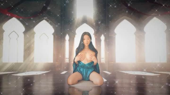 GODDESS OF LOVEのインスタグラム：「Announcing the Official Release of my album ‘Breathe With Me’ by PrivateClub & Moon Maison. You can find it on iTunes, Spotify, Amazon, and all other major music platforms. The album consists of 10 songs. I’m so grateful and honored to be able to express myself in this way. Huge BIG thank you to @p_r_i_v_a_t_e_c_l_u_b & @davynathan for creating this with me. The process was so easy, fun, and seamless. This album was not planned or talked about prior. It all just happened very quickly in the moment. I feel we were just guided to create this body of work and it’s with great intention that it brings you lots of love, peace, and joy into your life! 🙏🏼 Swipe 👉🏼 to hear the first minute of 5 of the tracks ❤️」