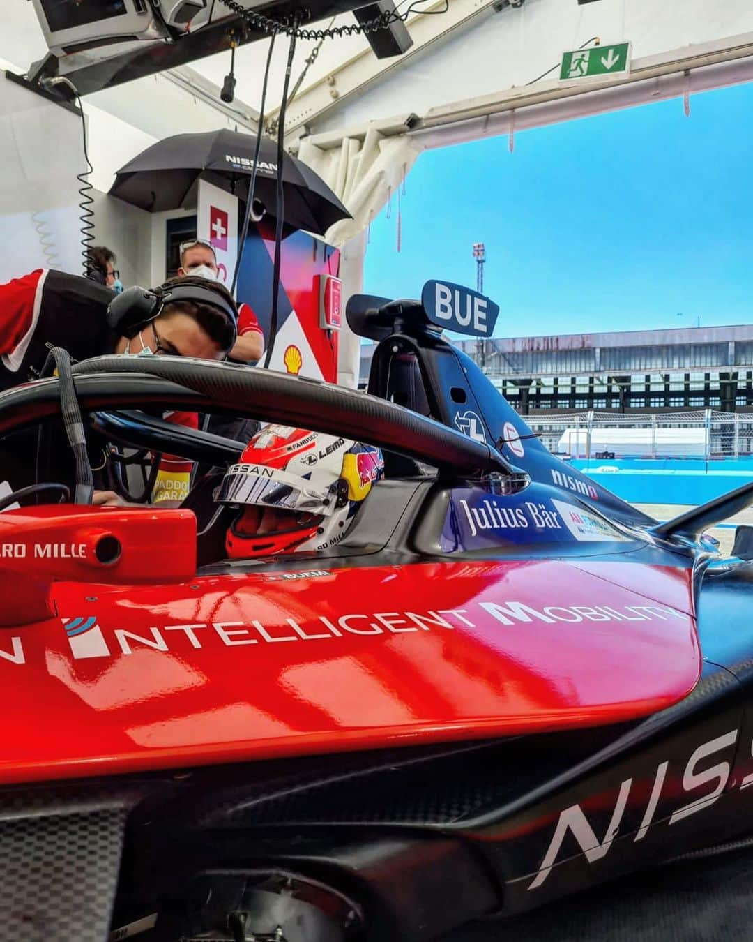 セバスチャン・ブエミさんのインスタグラム写真 - (セバスチャン・ブエミInstagram)「#BERLINEPRIX P7 for today’s first race! Back at it tomorrow ! 📸 LAT」8月6日 3時22分 - sebastien_buemi