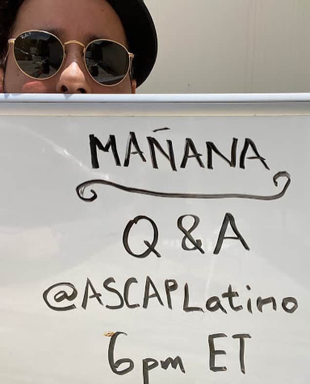 ASCAPさんのインスタグラム写真 - (ASCAPInstagram)「Fun fact: @metiendocabras has won 28 #LatinGRAMMY & #GRAMMYs awards 🏆 He’s taking over @ascaplatino’s IG for a Q&A tomorrow Thursday August 6 at 6PM ET to discuss his new single & #RIPVisitante. #SomosASCAP」8月6日 3時47分 - ascap