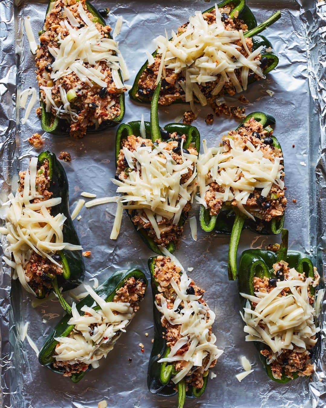 Gaby Dalkinさんのインスタグラム写真 - (Gaby DalkinInstagram)「Behold: Poblano Stuffed Peppers!! These will put all other stuffed peppers to shame! They are loaded with quinoa, beans, taco seasonings, salsa, cheese 🧀and @bumblebeefoods Wild Caught Albacore and stuffed into not a regular bell pepper - but a poblano pepper to give it that extra oomph!  Hello new fav lunch or dinner! #ad https://whatsgabycooking.com/poblano-stuffed-peppers/」8月6日 3時59分 - whatsgabycookin