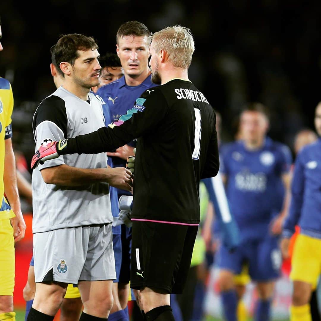 カスパー・シュマイケルさんのインスタグラム写真 - (カスパー・シュマイケルInstagram)「Loved watching @IkerCasillas as a kid & was privileged enough to share a pitch with him. A true idol of mine and of the game we love. Enjoy retirement 🐐」8月6日 3時55分 - kasperschmeichel