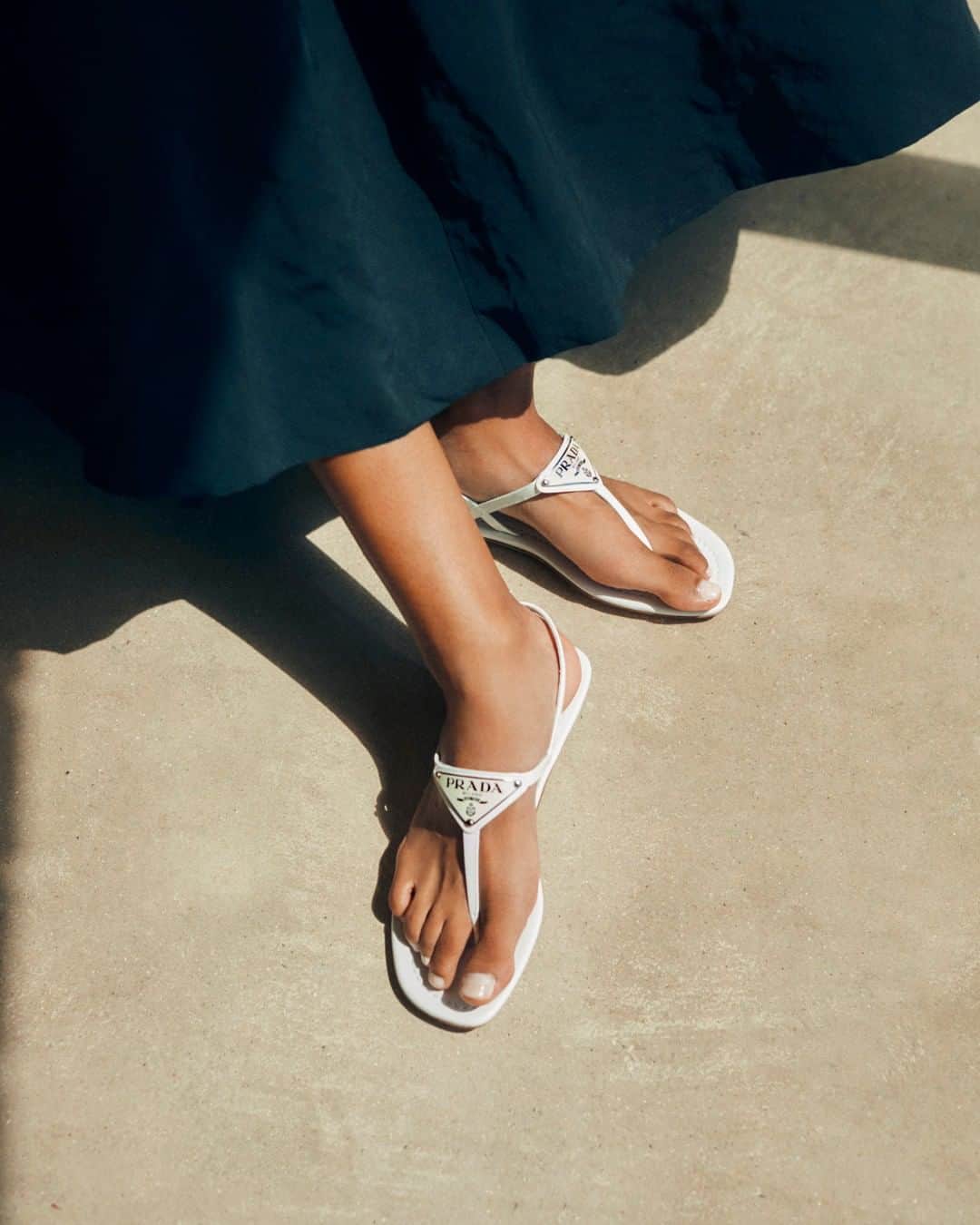 ネッタポルテさんのインスタグラム写真 - (ネッタポルテInstagram)「STEP IN THE RIGHT DIRECTION: Dress from the feet up in sandals that elevate any outfit, from dresses to denim. #IncredibleShoes  Tap the link in bio to shop at #NETAPORTER.」8月6日 4時00分 - netaporter