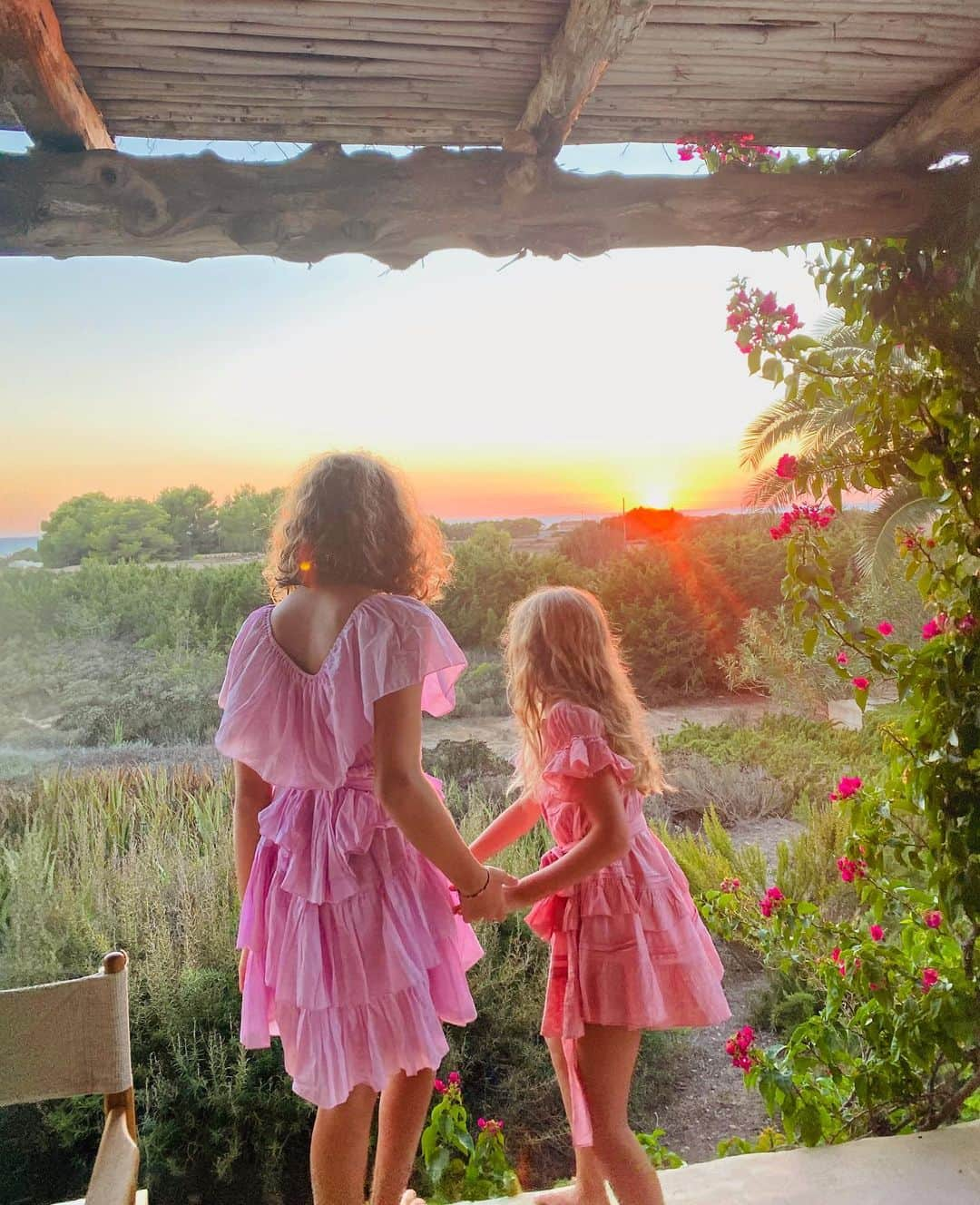 Alessia Marcuzziさんのインスタグラム写真 - (Alessia MarcuzziInstagram)「Mati e Mia🌸 #casasaoneta」8月6日 4時47分 - alessiamarcuzzi