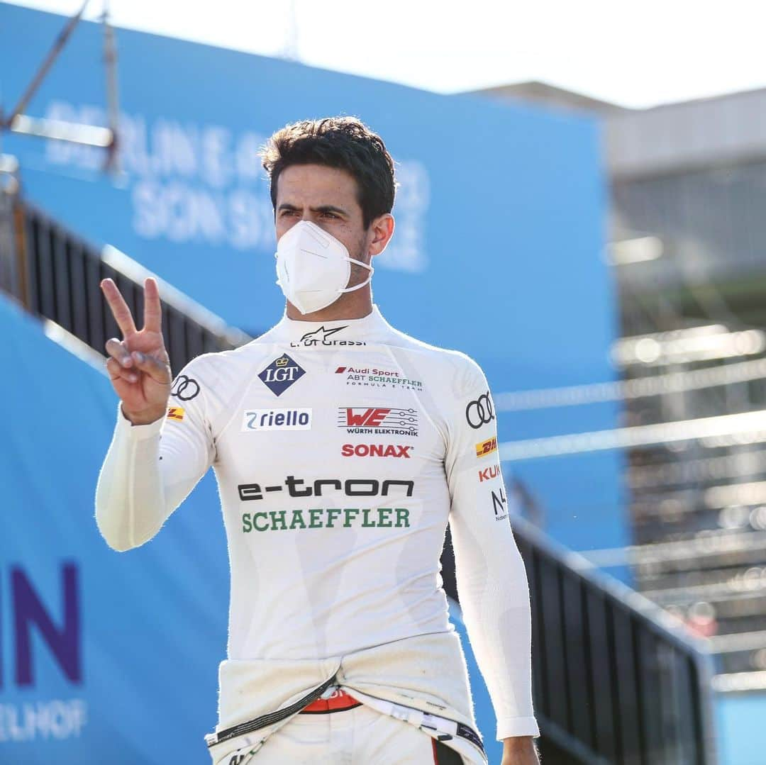 ルーカス・ディ・グラッシさんのインスタグラム写真 - (ルーカス・ディ・グラッシInstagram)「From P20 >>>>>>>>>>>> P8. Practically ABB FIA Formula Chaos today ! Good 4 points and another race tomorrow. —- #FIAFormulaE #FormulaE #Electric #Racing #Motorsport #futureiselectric #AudiSport #Audi #etron #Niobium #Forcepoint #AudiBrasil #Boss #Enerzee  #berlin #berlineprix」8月6日 6時06分 - lucasdigrassi