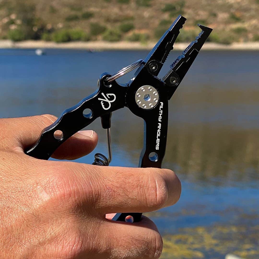 Filthy Anglers™さんのインスタグラム写真 - (Filthy Anglers™Instagram)「Products Feature Wednesday: (slide to see multi-function photo) many of you have them and many of you love them! Our multi-functional Aluminum Fishing Pliers. Pliers are a must have for any angler whether it’s for tackle set up, dealing with tough hook sets, or even getting hooks off yourself or gear. Also, how often do you lose your pliers or forget where they are? Guess what, ours come with an expandable leash, so you’ll never lose them again. Multifunctional - Split ring opener & fishing hook removalz Includes crimp sleeves & crimp and press leads. Use the tungsten carbide cutters to cutfishing line, including braid. They are corrosion resistant aluminum constructed, perfect for fresh or saltwater fishing. Includes attachable, expandable leash. Grab yours today on our website or at amazon.com (20% off right now on amazon only.) www.filthyanglers.com #fishing #bassfishing #pliers #tool #outdoors #nature #bassfishing #fish #filthyanglers #filthy #getfilthy #boat #kayak #freedom #bigbass #catchandrelease」8月6日 6時13分 - filthyanglers