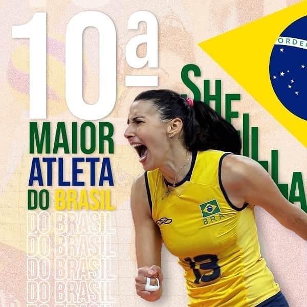 シェイラ・カストロのインスタグラム：「Fico super honrada de sempre ser lembrada pelos jornalistas, fãs, admiradores e estar sempre entre os melhores. Em toda minha vida me dediquei para chegar onde estou hoje. E cá estamos, em meio a toda essa loucura, um momento tão difícil na vida de todos, sou agraciada com essa notícia. .  Parabenizo também os outros representantes do vôlei presentes nessa lista, @serginhoescadinha e @jackievolley , duas feras que tenho o prazer de ter a companhia no Top 10 desse ranking. Também gostaria de mencionar a presença do @emanuelrego , que venceu a votação popular e entrou para a lista. . A todos os meus fãs, amigos (as) e colegas de profissão, deixo aqui o meu muito obrigada.」