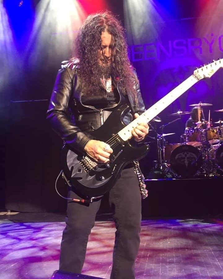 Queensrycheさんのインスタグラム写真 - (QueensrycheInstagram)「Michael at the Tropicana Showroom in Atlantic City NJ (photo credit Chris L. Romano) #queensryche #theverdicttour #tropicanashowroom #atlanticcity #michaelwilton #whip #mastuh #foundingmember #guitarist #guitarplayer #espguitars #triryche #bamf #talentedmusician #wemissourrychers」8月6日 7時15分 - queensrycheofficial