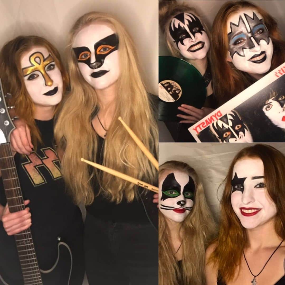 KISSさんのインスタグラム写真 - (KISSInstagram)「#KISSFamilies Rock! Sisters Danny & Andy Sull spent some time during quarantine staying up late painting their face & blasting #KISS. You two look great! #KISSARMYROCKS」8月6日 7時24分 - kissonline