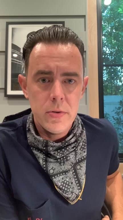 コリン・ハンクスのインスタグラム：「Talking new Hanks Kerchiefs designs, new envelopes and...wait, is that Jeff Garlin?」