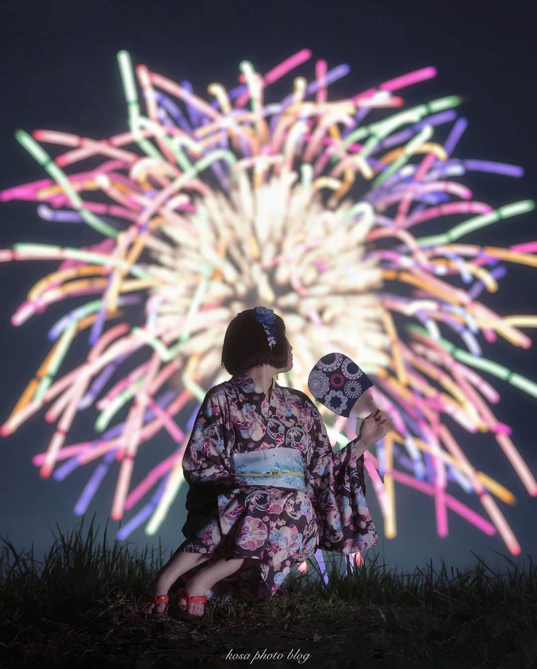 コサさんのインスタグラム写真 - (コサInstagram)「自分がいかに花火が好きで、花火で助けられていたのか？ 今年の夏はそれを痛感する…😣 . Location奈良 Nara / Japan🇯🇵 Date:2020年7月 . #花火 #浴衣 #浴衣女子 #fireworks #上を向いて歩こうプロジェクト #わたしは奈良派 #遊火 #fireworks_jpn #sbiいきいきフォトコンテスト2020 #TandDフォトコンテスト2020 #discover #今こそ写真でつながろう #s_shot_花火大会 #lbj_ff20 #japan_night_view_member #LBJ_Legend #ポトレ撮影隊 #jp_portrait部 #jp_mood #sorakataphoto  #art_of_japan_ #tokyocameraclub #dpj_member #IG_PHOS #photo_jpn #ptk_japan #pt_life_ #bestjapanpics #広がり同盟メンバー #灯りフォト部」8月6日 19時18分 - kosa_photo