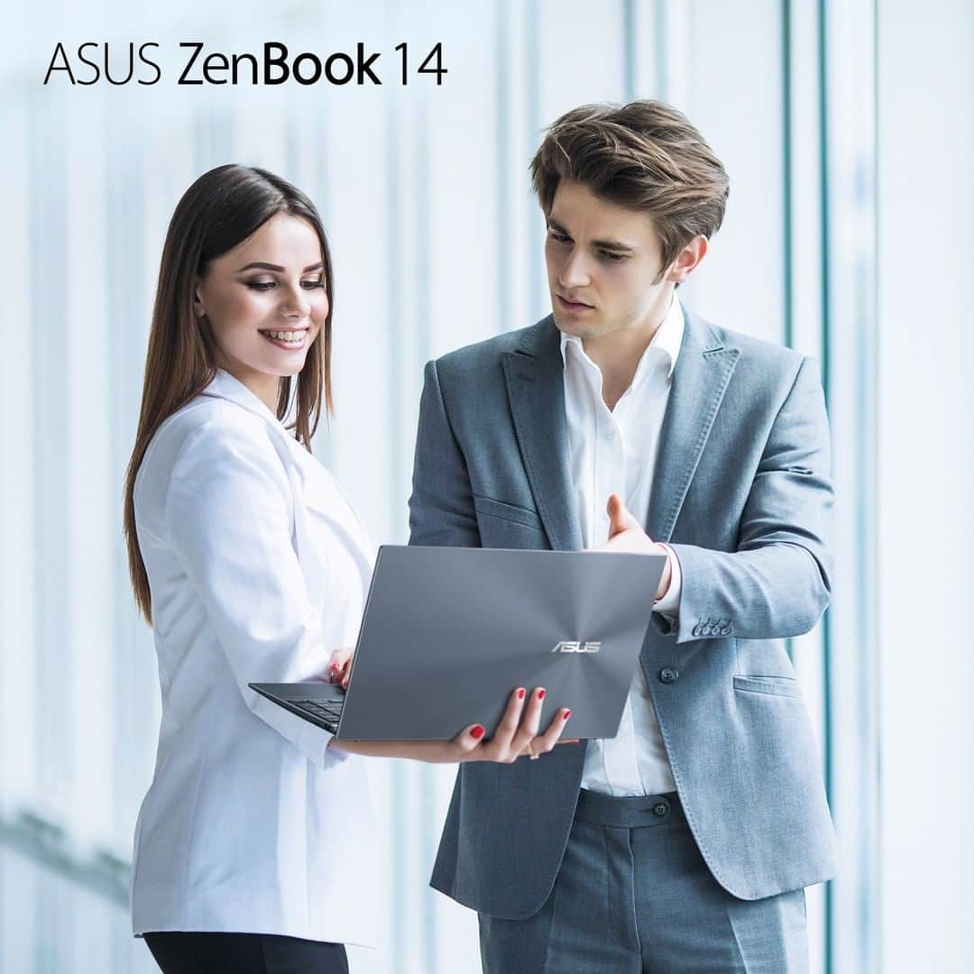 ASUSさんのインスタグラム写真 - (ASUSInstagram)「With the light weight and portable #ZenBook 14, it's easy to take your presentations anywhere you go!」8月6日 19時35分 - asus