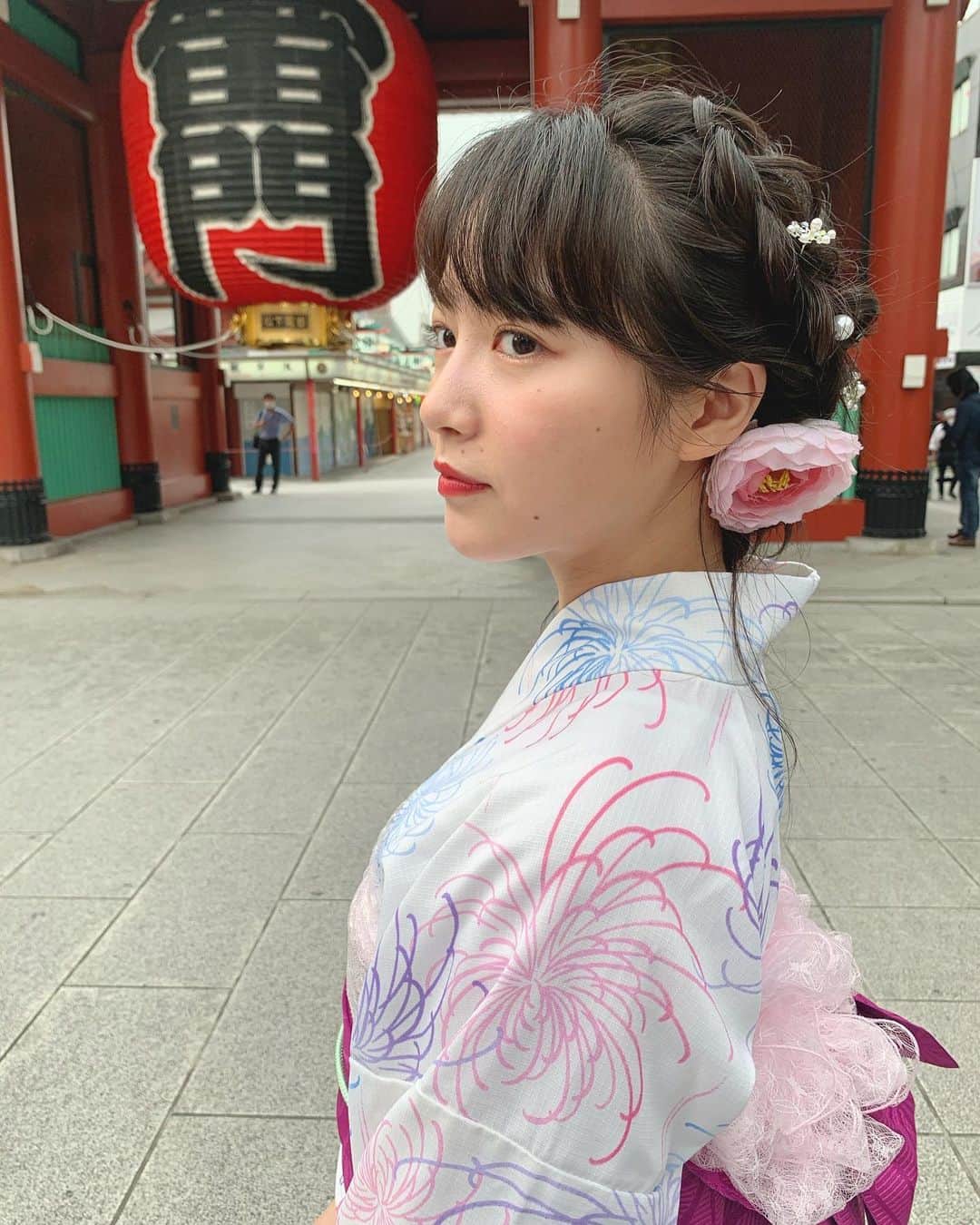 中山莉子のインスタグラム：「→﻿ 浴衣、浅草、雷門！﻿ 私のデートは浅草です👘﻿ ﻿ #23回目のサマーナイト」