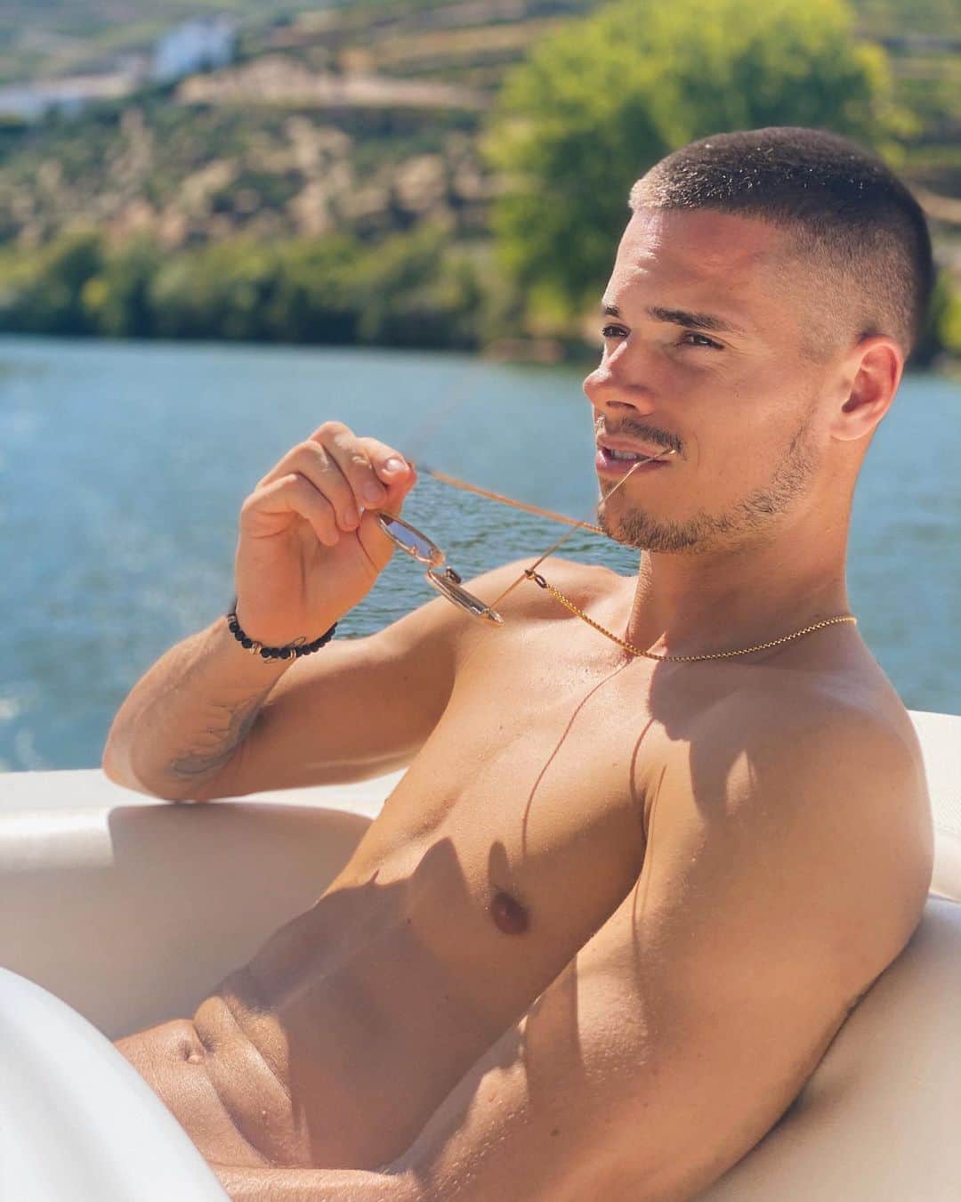 のインスタグラム：「Olhar para a frente 🙌」