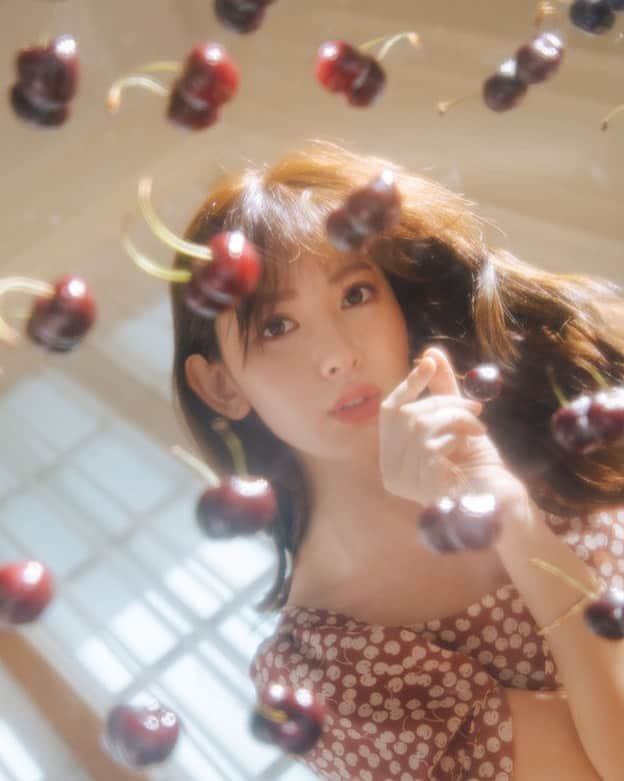 小嶋陽菜さんのインスタグラム写真 - (小嶋陽菜Instagram)「I Cherry-ish you🍒」8月6日 19時45分 - nyanchan22