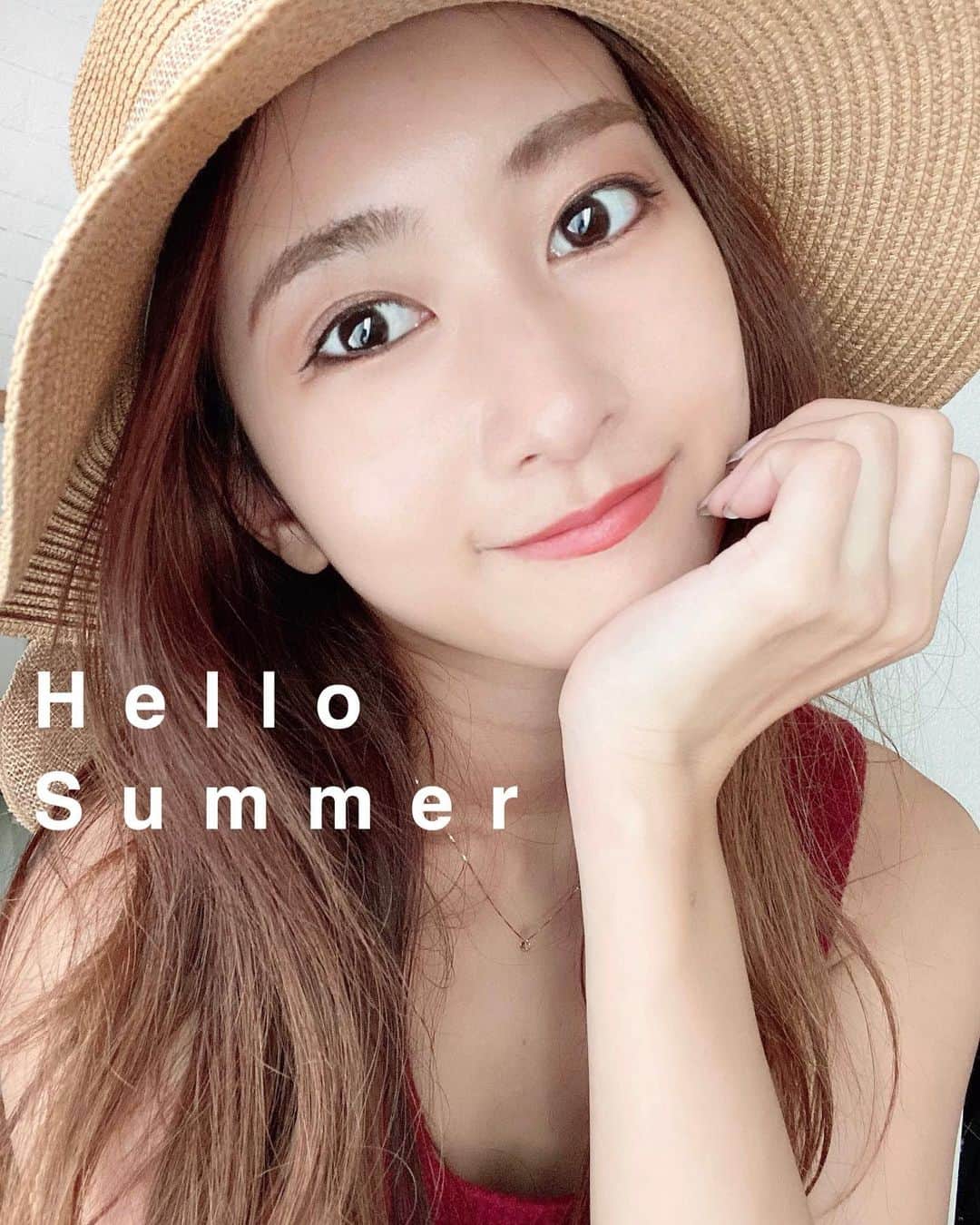 のインスタグラム：「.﻿ ﻿ こんにちは、夏🌞﻿ ﻿ 梅雨明けがもう嬉しくて嬉しくて♡﻿ ﻿ どこにも遊びに行けないけど﻿ 晴れてることがとにかく嬉しい😆﻿ 来年は海に行けますよーに！﻿ ﻿ ﻿ #裸眼 #コロナ自粛で目悪くなった」