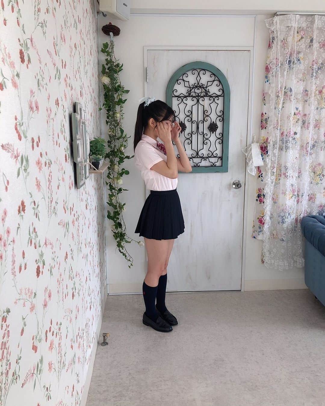 ラブポップ　制服パンチラ 