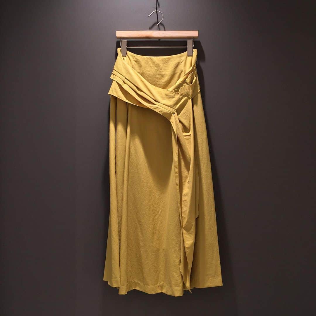 BEAMS JAPANさんのインスタグラム写真 - (BEAMS JAPANInstagram)「＜RBS＞ Womens Cross Tuck Belt Flare Skirt BEAMS JAPAN 3F @beams_japan @rbs_beams_official #rbs #rbs_raybeams #beams #raybeams #beamsjapan #beamsjapan3rd Instagram for New Arrivals Blog for Recommended Items #japan #tokyo #shinjuku #fashion #mensfashion #womensfashion #日本 #東京 #新宿 #ファッション#メンズファッション #ウィメンズファッション #ビームス #ビームスジャパン」8月6日 20時16分 - beams_japan