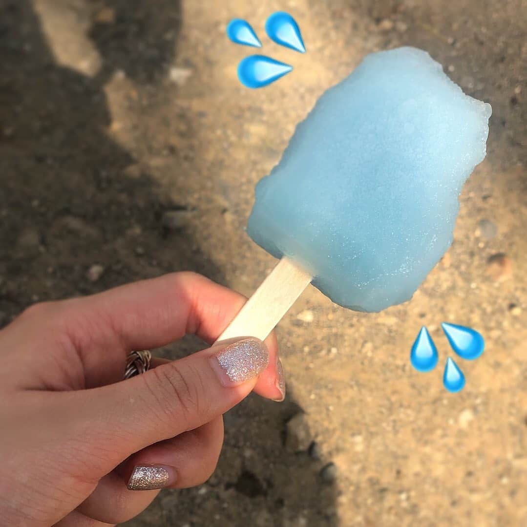 サーヤのインスタグラム：「🧊」