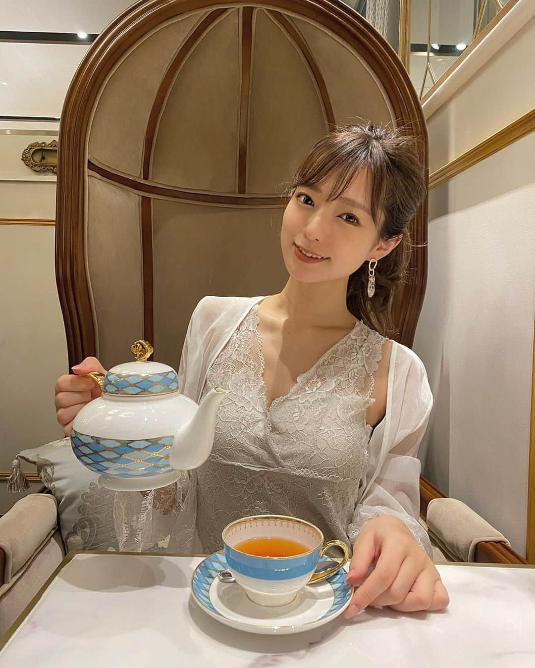 八千恵(やっちん)さんのインスタグラム写真 - (八千恵(やっちん)Instagram)「. 紅茶はダージリンがすき🌿 . ハーブティーは好みコロコロ変わる🤤 . おすすめハーブティーあったら 教えてください🤭☕️ . . . #心斎橋 #心斎橋カフェ #心斎橋グルメ  #ティータイム #カフェ巡り #カフェ活」8月6日 11時46分 - ya____ch