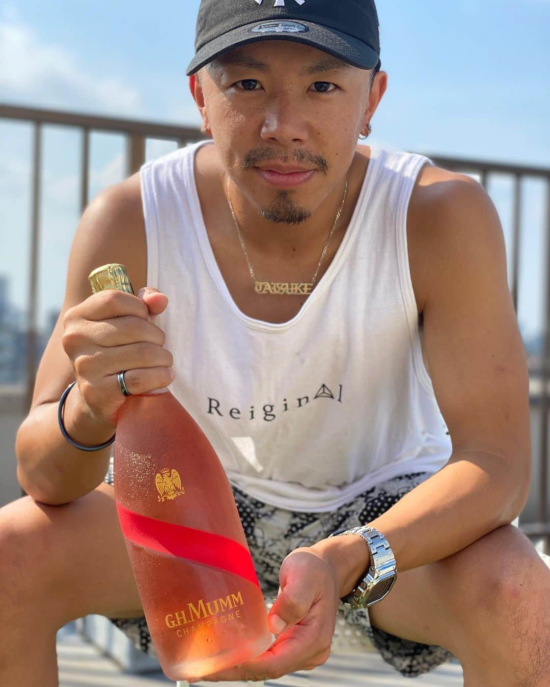 野中泰輔さんのインスタグラム写真 - (野中泰輔Instagram)「夏だ☀️ シャンパンだ🍾 G.H MUMM だ！！！ 夏といえば…ロゼですね🥂  #mybirthdaychampagne #ghmumm #mumm #champagne  #mummgrandcordonrose #mummgrandcordon #bboytaisuke」8月6日 11時52分 - bboy_taisuke