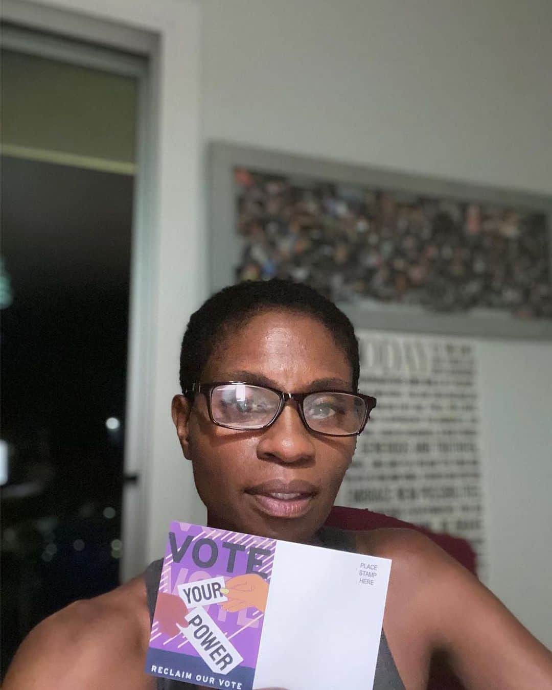 JR・ボーンのインスタグラム：「This human.   Repost from @adinaporter • #bitesize #activism #encourageothers #vote https://actionnetwork.org/forms/reclaim-our-vote-signup ❤️👍🏿🎂💪🏿🙏🏾 Who you vote for is your business. Get involved. 🤞🏾👋🏾💋」