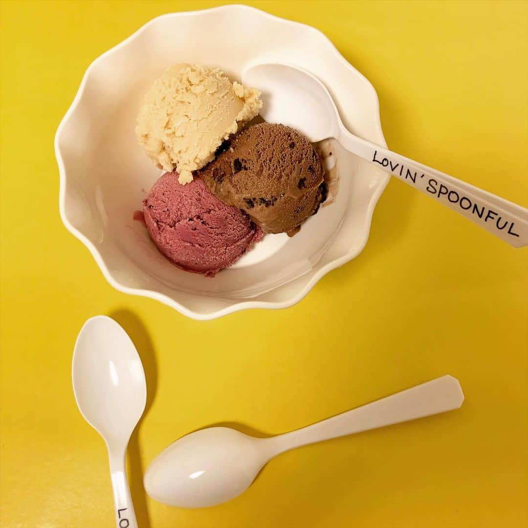 Helmet&Underground RIKOのインスタグラム：「ice cream flavors: dirty berry, peanut pater,chocolate watcher 🍨　tb summer」