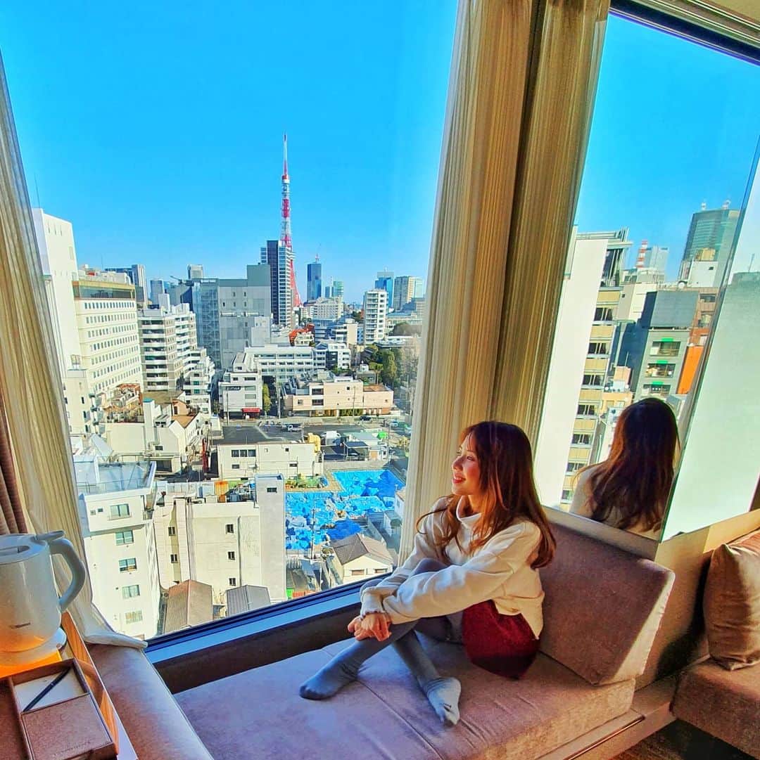 ビーム先生さんのインスタグラム写真 - (ビーム先生Instagram)「โตเกียวเมื่อไหร่จะได้ไปอีก คิดถึงจัง 🥺 I miss Tokyo I miss Japan 😭😢  ปล.โรงแรมนี้วิวสวยเห็น tokyo tower ด้วย 💋 🗼  #influencer #blogger #youtuber #thai #thaigirl #japan #日本　#タイ　#インフルエンサー　#ブロガー　#ユーチューバー　#外国人　#訪日外国人　#タイ人　#タイ語　#บล็อกเกอร์ #ยูทูปเบอร์ #ไทย #ญี่ปุ่น #ภาษาญี่ปุ่น #tokyo #โตเกียว #東京」8月6日 13時22分 - beamsensei
