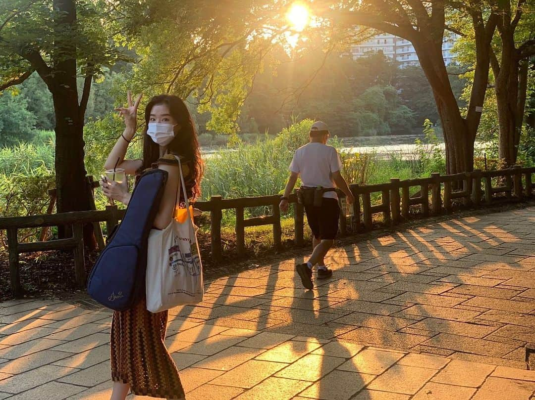 小山桃さんのインスタグラム写真 - (小山桃Instagram)「🌳🍃🎸🎶」8月6日 14時17分 - momoko_pu