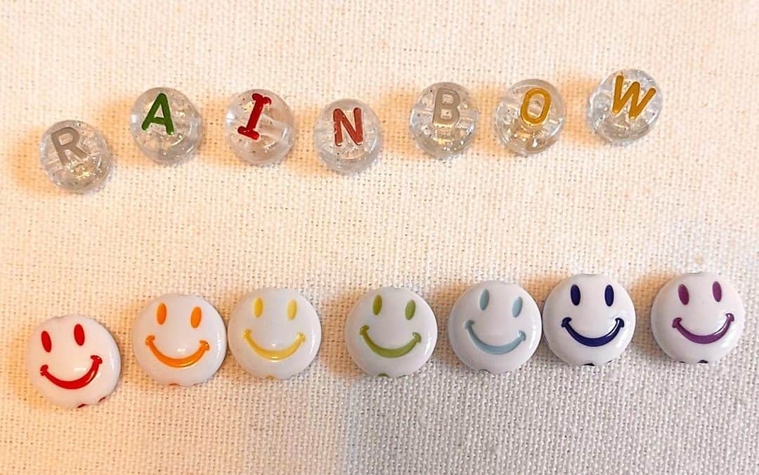 チョン・ユネ さんのインスタグラム写真 - (チョン・ユネ Instagram)「귀엽찌이이 #RAINBOW #smile 🙂🙃🙂🙃」8月6日 20時50分 - yoonhye.chung