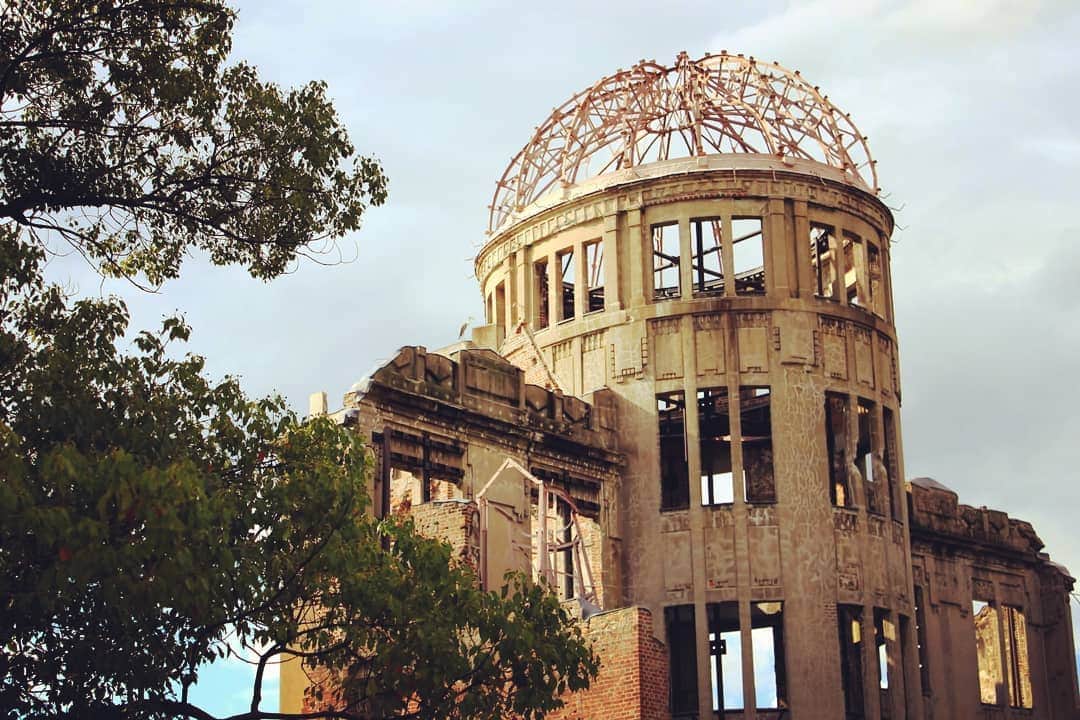 砂月のインスタグラム：「本日は広島平和記念日。 広島原爆投下から 75 年。同じ過ちを繰り返さないよう、平和な世界を望みます。 Today is Hiroshima Peace Memorial Day. 75 years passed after Hiroshima atomic bomb. In order not to repeat the same mistake, I am playing for world peace.」