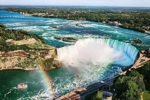 JALさんのインスタグラム写真 - (JALInstagram)「. The powerful atmosphere of Niagara Falls never fails to impress. #AmazingAugust  雄大な自然を体感できる、大迫力の #ナイアガラの滝 ✨ . . Photo by @8ball_coffee Post your memories with #FlyJAL  #JapanAirlines #canada #niagarafalls #awesome_earthpix」8月6日 17時30分 - japanairlines_jal