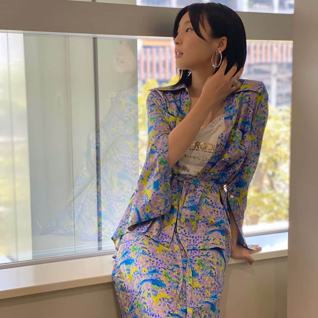 芋生悠さんのインスタグラム写真 - (芋生悠Instagram)「夏ですな  @belper_official_ 👗 @mellowfukushima 💍 @soiree_movie 📹 @sueyoshi_kumiko 🤍」8月6日 17時30分 - imouharuka