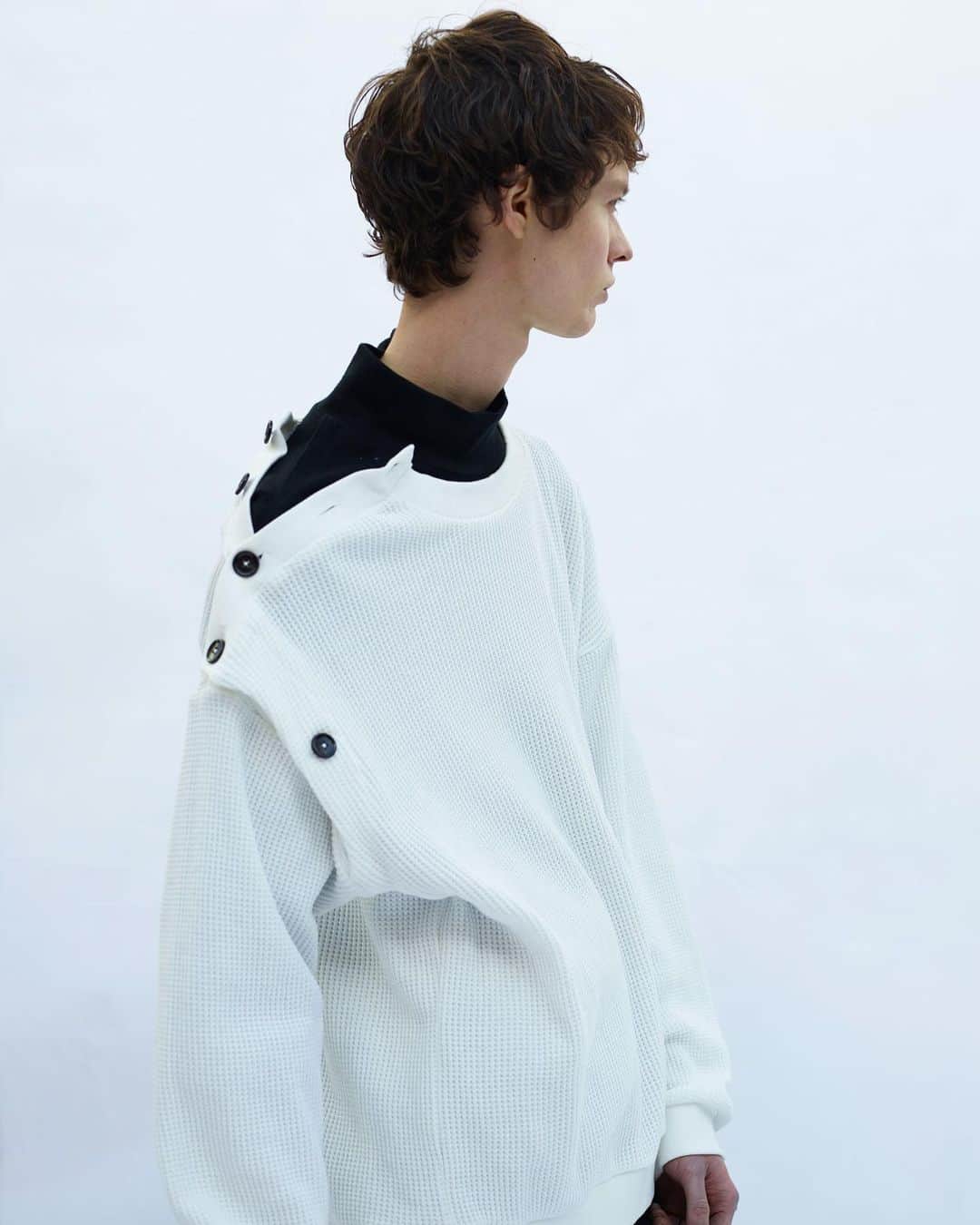 ウィザードのインスタグラム：「2020 FALL WINTER COLLECTION “Metropolis Noise Laboratories"  BUTTON DETAIL WAFFLE  Coming soon.  https://wizzard.stores.jp/  #wizzard_fac #wizzard #fashion #tokyofashion #streetfashion #fashionphoto #designersbrand #domesticbrand #mensfashion #2020AW」