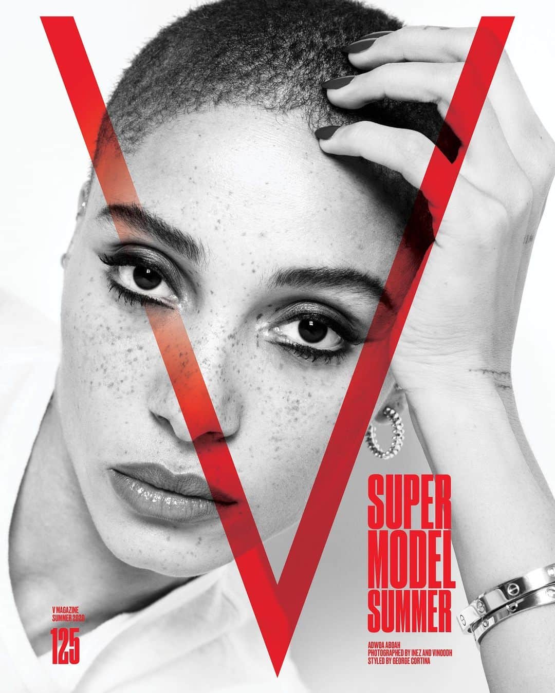 V Magazineさんのインスタグラム写真 - (V MagazineInstagram)「The next generation of supermodels gets remixed! ✨ Next in our lineup is @adwoaaboah! Adwoa is transformed into a digital illustration by artist Austin Call (@duhrivative). Selected by photography duo @inezandvinoodh for our limited edition 15-issue box set, the Indiana native experiments with photo manipulation and doodle detailing for a one-of-a-kind art piece 🎨  In addition, this special edition issue has been laminated with an anti-bacterial coating, a first in fashion magazine history! Head to the link in bio to order the limited edition box-set! — Photography by @inezandvinoodh Artwork by @duhrivative Model: @adwoaaboah (@dnamodels)」8月7日 5時16分 - vmagazine