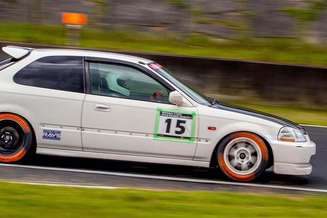 のインスタグラム：「_ MECHA-DOCK Honda EK9 CIVIC _ _ Shot on May-24 2020 "HONDA VTEC ONE MAKE RACE 2020 Rd.2" organized by @zerofighterautocustom at Okayama International Circuit  _ owner: @teo_civic photo: @mistbahn _ _ JP) 2020年5月24日 岡山国際サーキット、ゼロファイターさん( @zerofighterautocustom )主催「HONDA VTEC ONE MAKE RACE 2020 Rd.2」。 _ _ #hondavteconemakerace #ホンダvtecワンメイクレース #zerofighterautocustom #ゼロファイター #okayamainternationalcircuit #岡山国際サーキット #mechadock #メカドック #civic #hondacivic #ホンダシビック #シビック #ctr  #ek9 #ekcivic #ek #honda #bseries #b18 #b16 #vtec #osakajdm #kanjo #kanjostyle #kanjoracer #kanjozoku #trackcar #timeattack #timeattackjapan #hondasontrack」