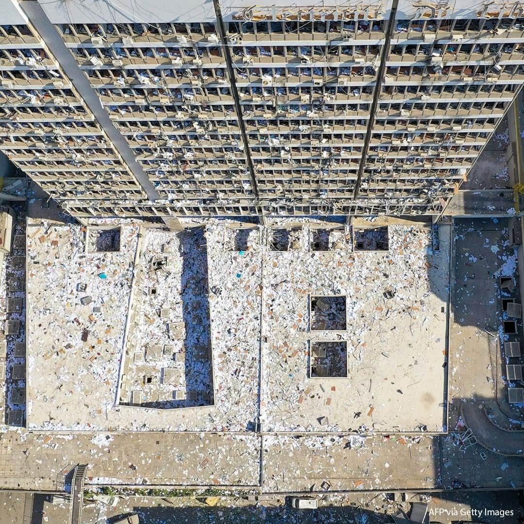 ABC Newsさんのインスタグラム写真 - (ABC NewsInstagram)「An aerial view shows the massive damage done to the Electricity of Lebanon building on August 5, 2020, one day after a mega-blast tore through the harbour in the heart of the Lebanese capital with the force of an earthquake, killing more than 100 people and injuring over 4,000. #beirut #lebanon #beirutexplosion」8月6日 21時02分 - abcnews