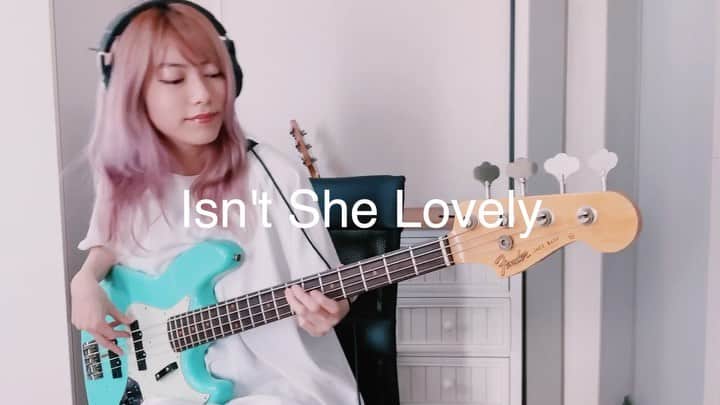 SHIZUKAのインスタグラム：「. Isn’t She Lovely  . I made a medley of Stevie Wonder and posted on YouTube. Link in my profile! . スティービーワンダーメドレー作りました！YouTubeのリンクはプロフィールに🦋」