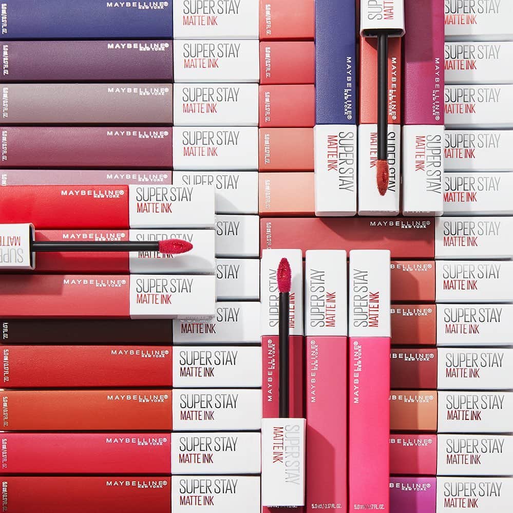 Maybelline New Yorkさんのインスタグラム写真 - (Maybelline New YorkInstagram)「Drop your favorite #superstaymatteink shade below to put the Maybelline fam on! With over 35 shades, you’re bound to find your perfect match.😉 Head to Maybelline.com to test them out using our virtual try on tool.」8月6日 22時46分 - maybelline
