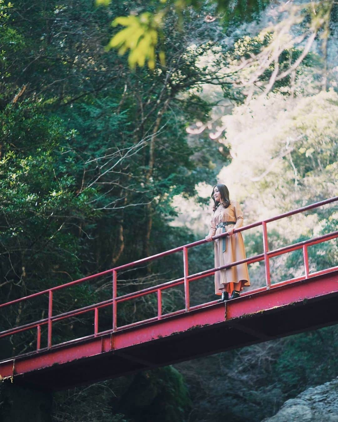 もろんのんさんのインスタグラム写真 - (もろんのんInstagram)「暑くなって来たので、涼やかな写真を🌿  📍高知県 中津渓谷 / Nakadu-Canyon, Kouchi prefecture 📷SONY α7III / minolta rokkor f1.7 55mm ✈ @fda_fujidreamairlines」8月6日 22時51分 - moron_non