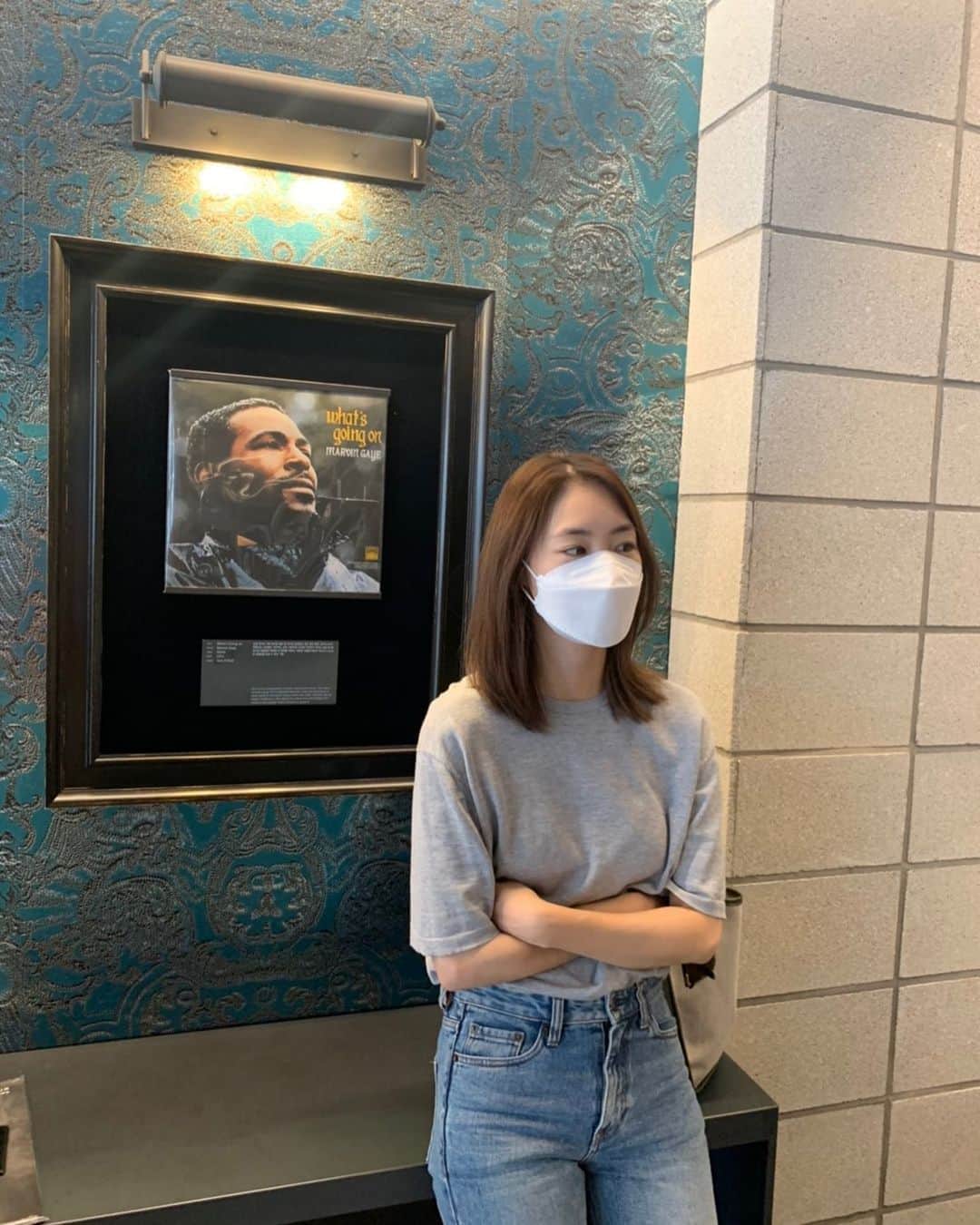 イ・ヨニのインスタグラム：「커피한잔.」