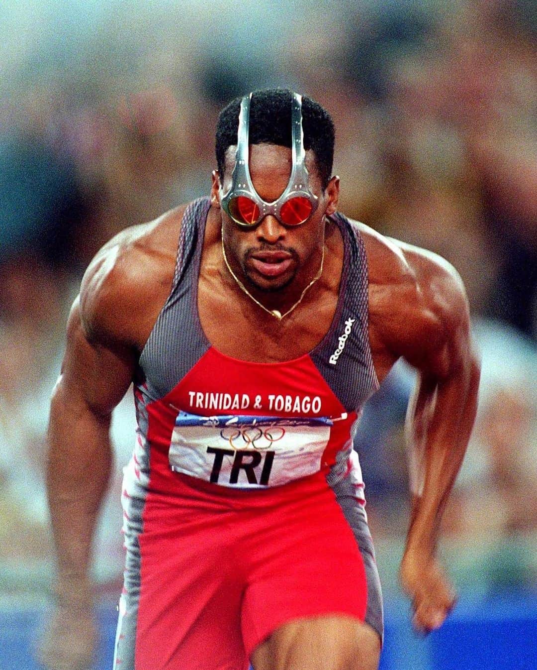 のインスタグラム：「"Twenty years later, I still remember the rush. Wearing the Oakley OVERTHETOP in Sydney was an iconic moment in my career." @atoboldon - Tomorrow, 9:00am PST an icon returns. Limited to a run of 20 never to be produced again. #ForTheLoveOfSport」