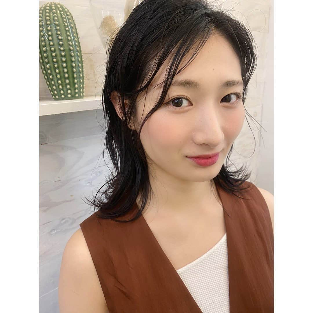 武田梨奈さんのインスタグラム写真 - (武田梨奈Instagram)「🍍 本格的な夏が始まりましたね！ マスク生活も続きますが、皆さん熱中症にはお気をつけてください。水分補給もこまめにしましょうね🍵  ヘア styling @honey_yoshida1219  衣装 styling @sakichoikas」8月7日 0時49分 - rinatakeda615