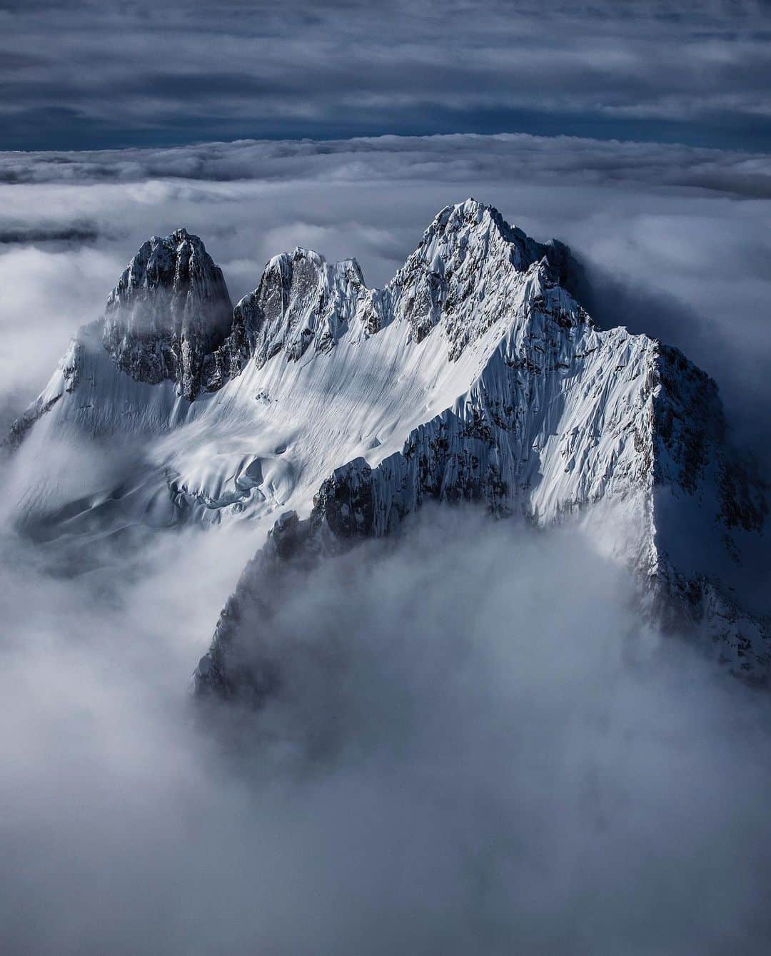 ジミー・チンさんのインスタグラム写真 - (ジミー・チンInstagram)「Dreaming of the alpine...」8月7日 0時52分 - jimmychin