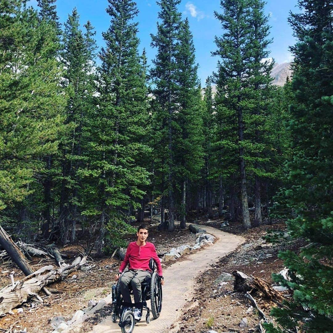 Visit The USAさんのインスタグラム写真 - (Visit The USAInstagram)「Traveler, writer, and C7 quadriplegic Peter (@lifeinthewheelworld) takes us on his adventures in USA National Parks. Peter has seen 25 parks (and counting), including Great Basin National Park on the border of Utah and Nevada! Follow our Instagram Story today to see Peter's takeover! 📸 : @lifeinthewheelworld #VisitTheUSA #TogetherInTravel」8月7日 1時00分 - visittheusa