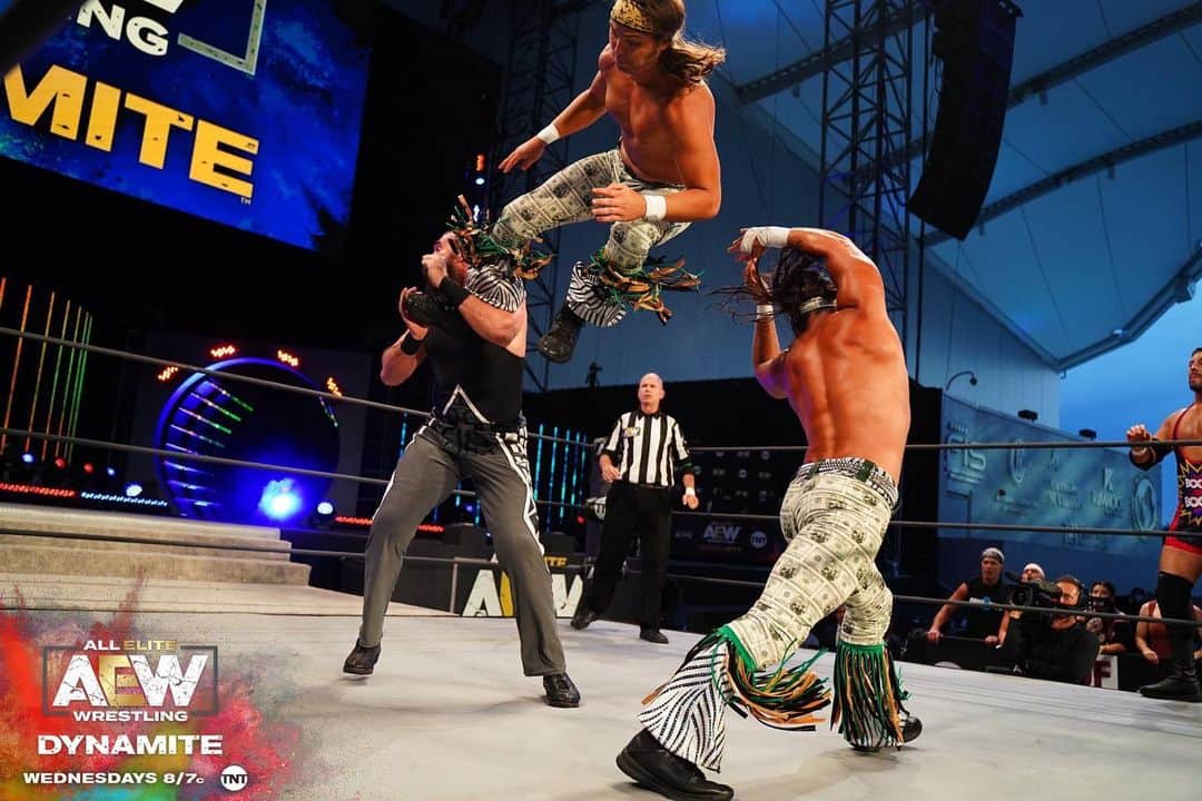 マット・ジャクソンのインスタグラム：「During this pandemic, we’ve decided to bring up the intensity level every single week. We don’t take it for granted that you’ve chosen to watch us on your television screens on Wednesday nights, so we’re going to make it worth your while every time. See you next week! #AEWDynamite」